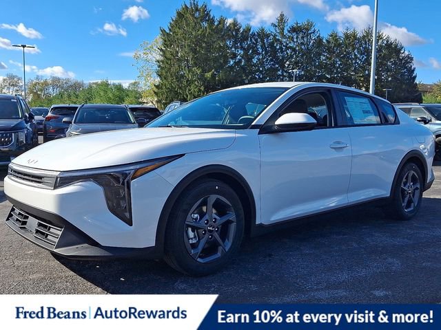 New 2025 Kia K4 LXS video 2