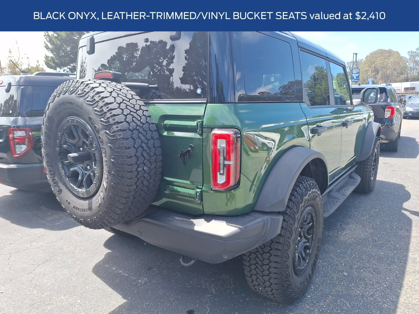Used 2025 Ford Bronco Badlands AWD/4WD image 9