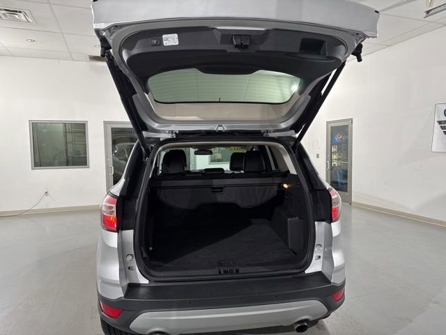 Used 2017 Ford Escape Titanium image 16