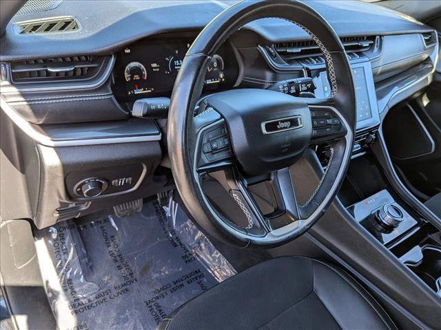 Used 2022 Jeep Grand Cherokee L Laredo image 10