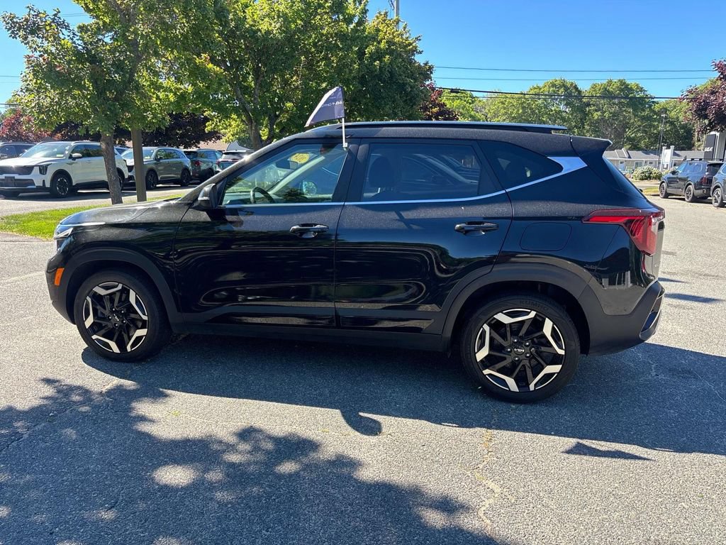Certified 2024 Kia Seltos SX w/ SX Sunroof Package AWD/4WD image 6