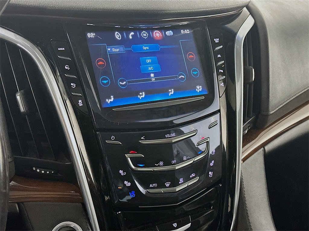 Used 2019 Cadillac Escalade Premium Luxury w/ Escalade Sport Edition image 18