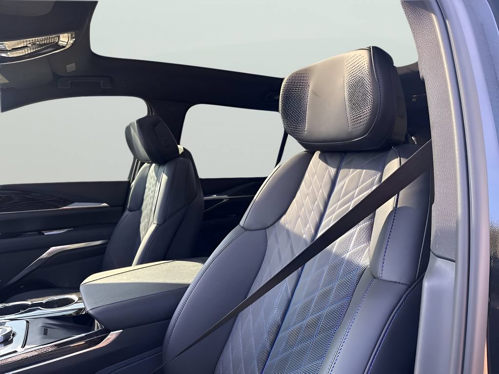 New 2026 Cadillac Escalade IQL Luxury AWD/4WD image 36