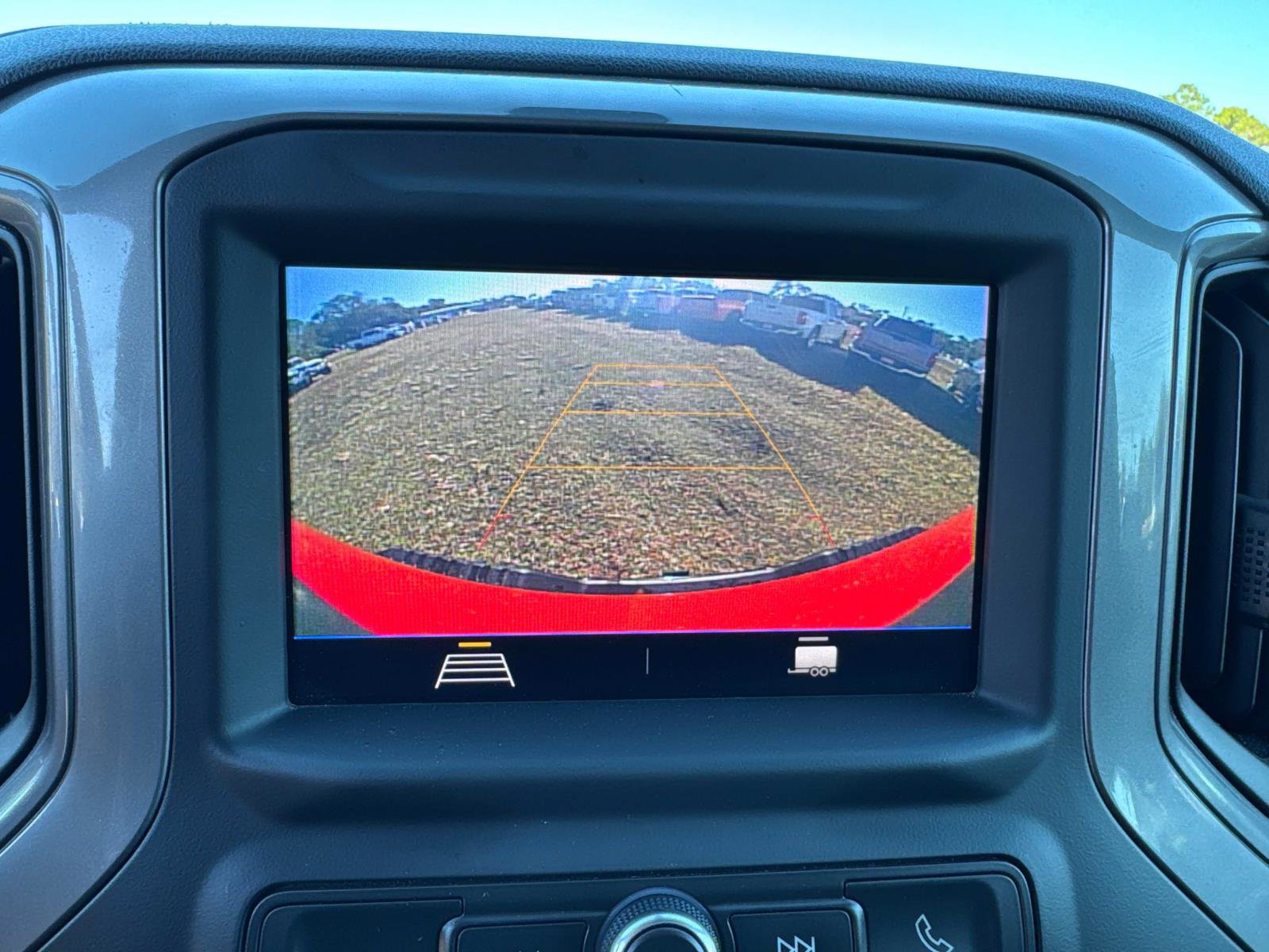 Used 2020 Chevrolet Silverado 2500 Custom w/ Custom Value Package image 22