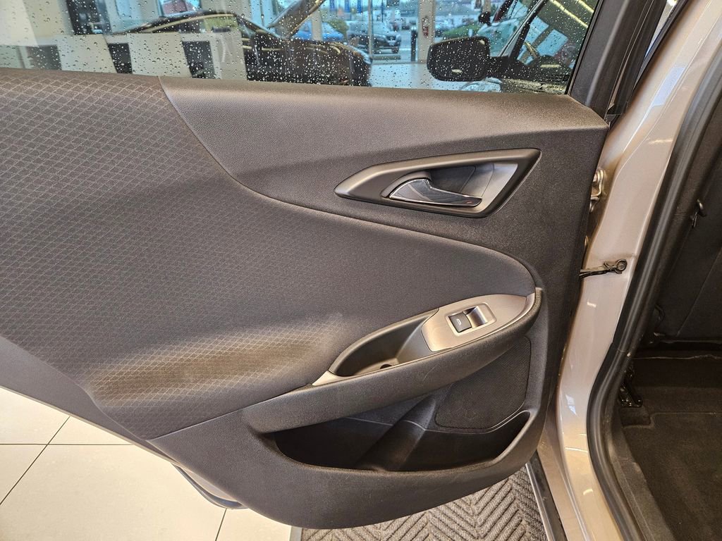Used 2022 Chevrolet Malibu RS FWD image 25