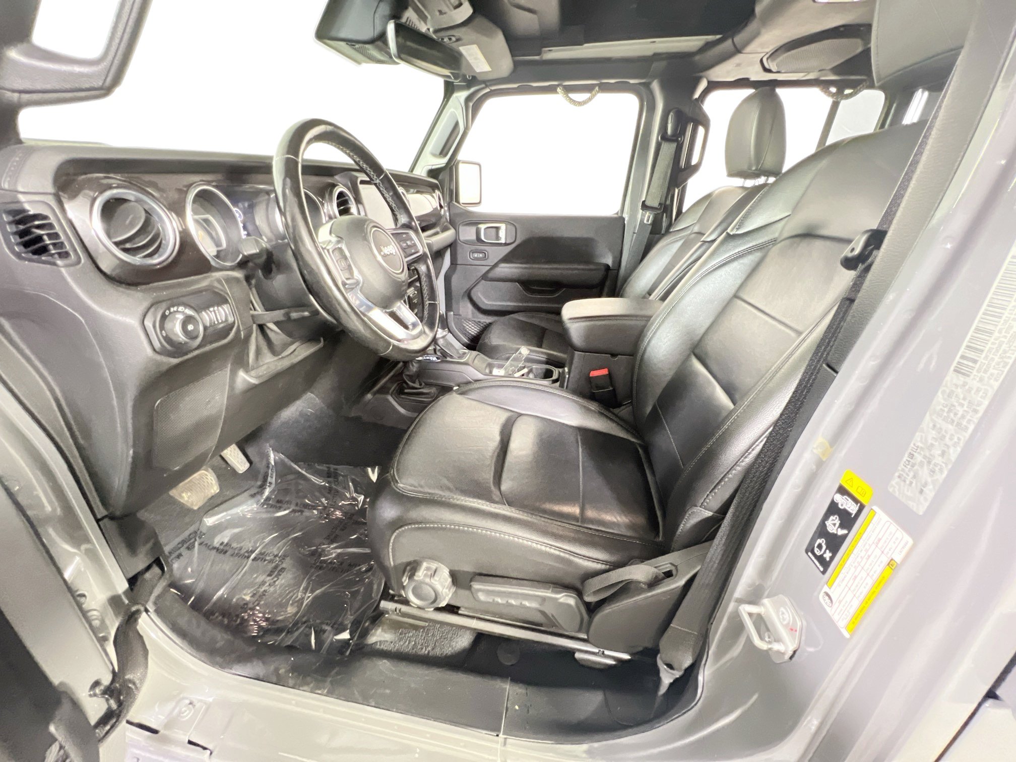 Used 2020 Jeep Wrangler Unlimited Sahara AWD/4WD image 21