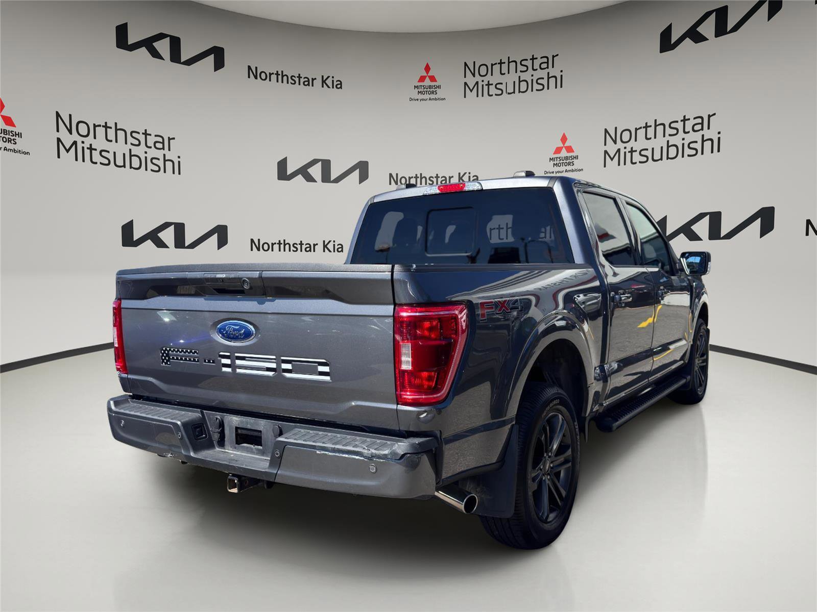 Used 2022 Ford F150 XLT w/ Equipment Group 302A High image 4