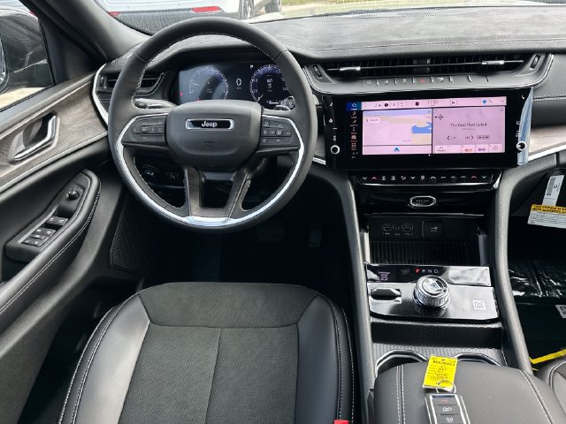 New 2027 Jeep Grand Cherokee 4WD image 18