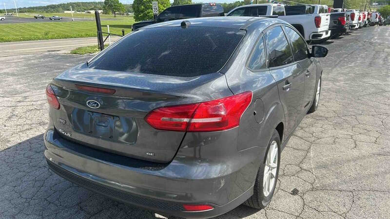 Used 2018 Ford Focus SE FWD image 8