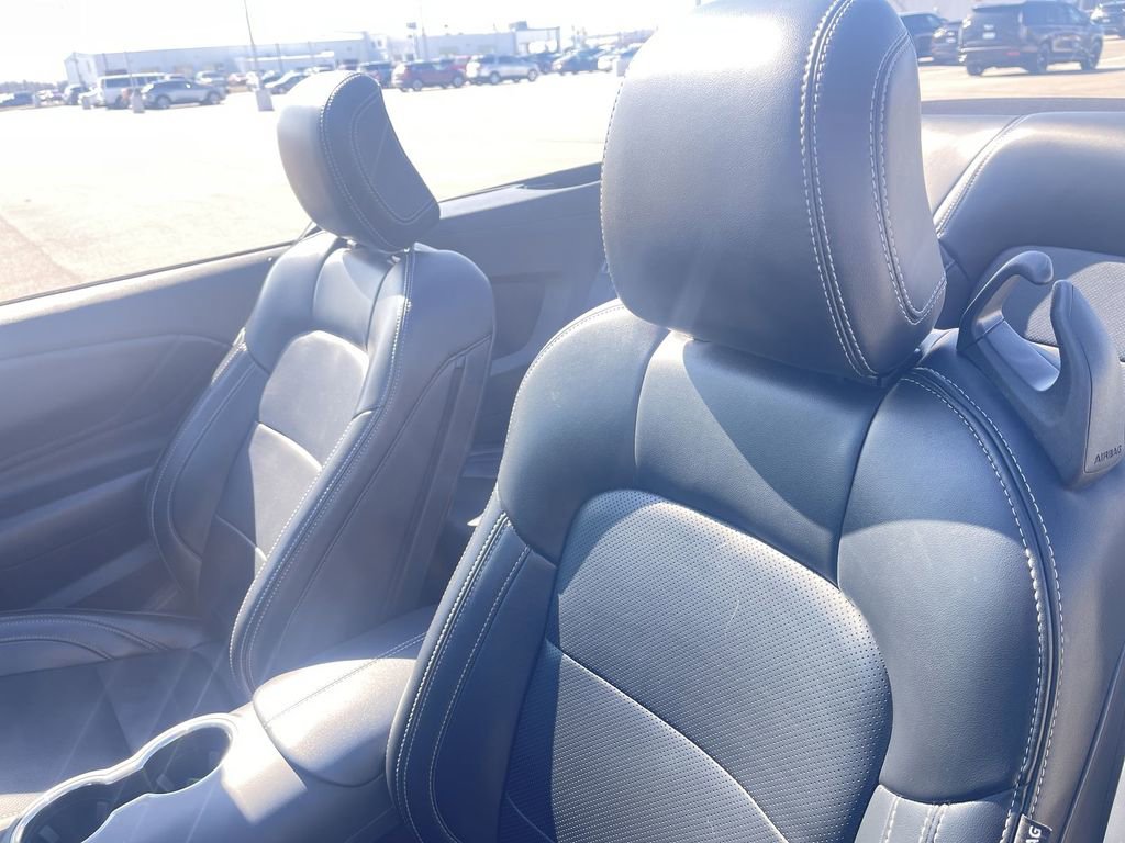 Used 2025 Ford Mustang Premium image 14