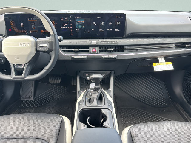 New 2026 Kia K4 GT-Line w/ GT-Line Sunroof Package FWD image 26