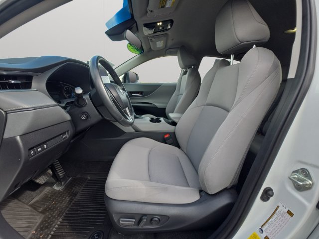Certified 2024 Toyota Venza LE AWD/4WD image 10
