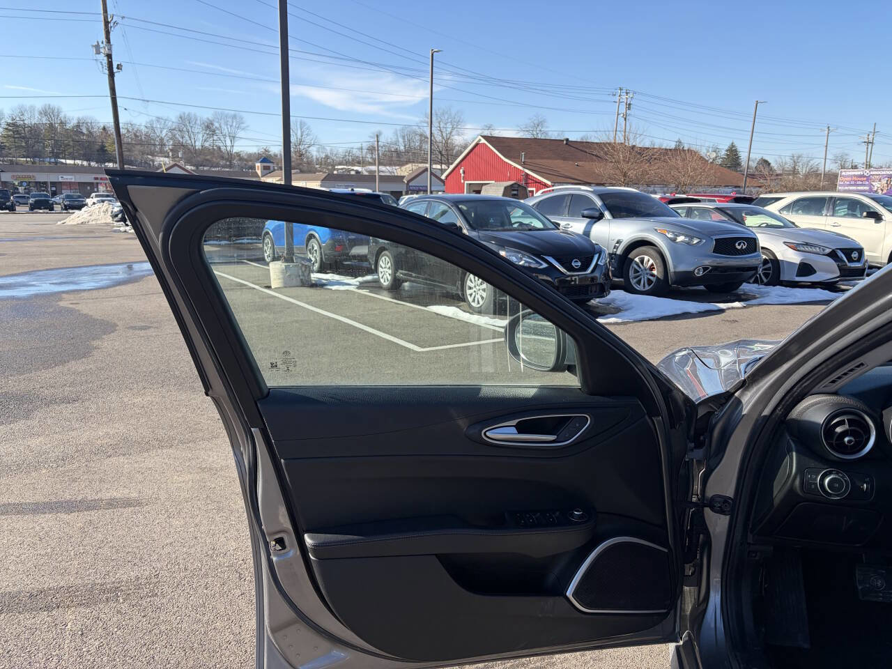Used 2018 Alfa Romeo Giulia AWD image 15