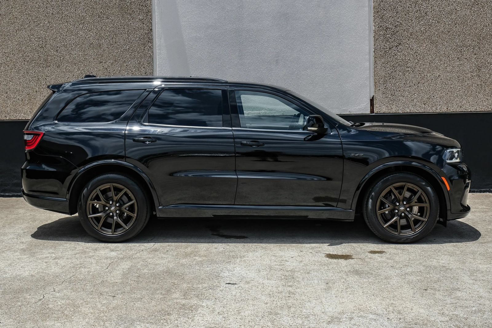 Used 2025 Dodge Durango R/T AWD/4WD image 9