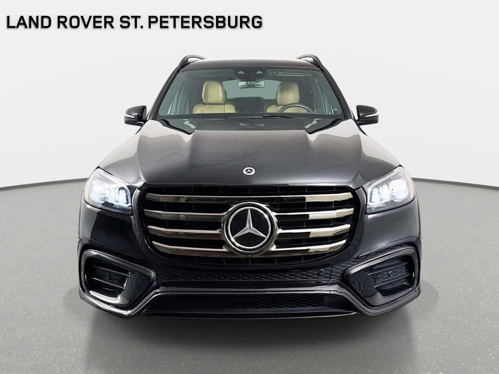 Used 2024 Mercedes-Benz GLS 580 4MATIC image 2