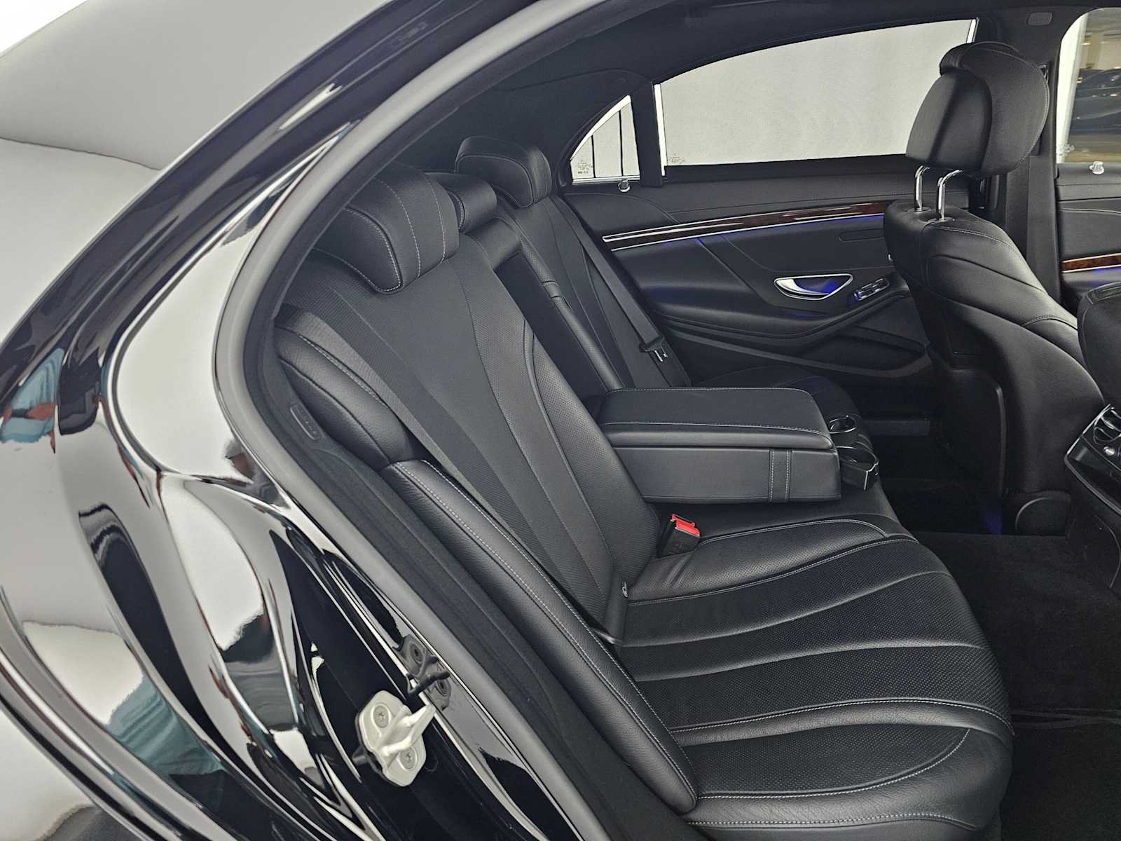 Used 2015 Mercedes-Benz S 550 Sedan image 12