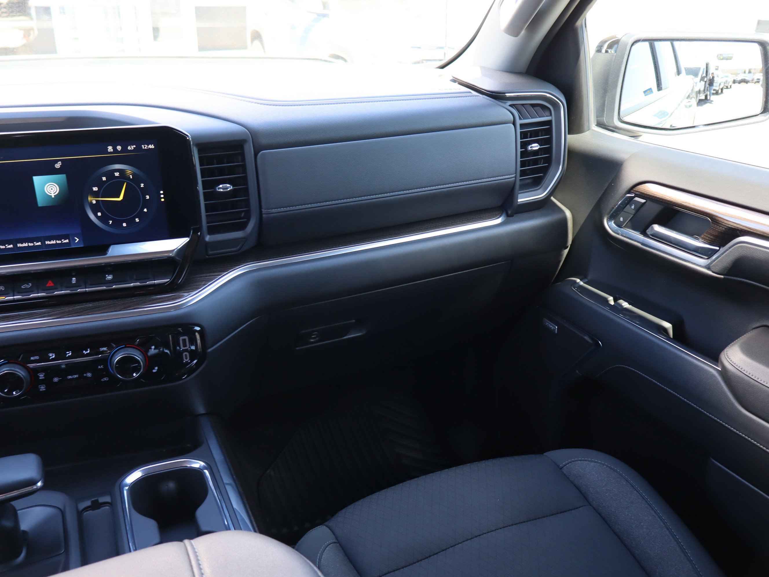 Certified 2024 Chevrolet Silverado 1500 RST w/ Convenience Package II image 16