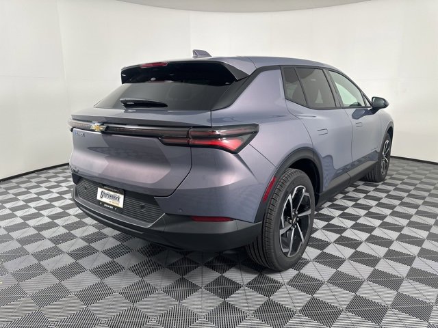 New 2026 Chevrolet Equinox EV LT image 4