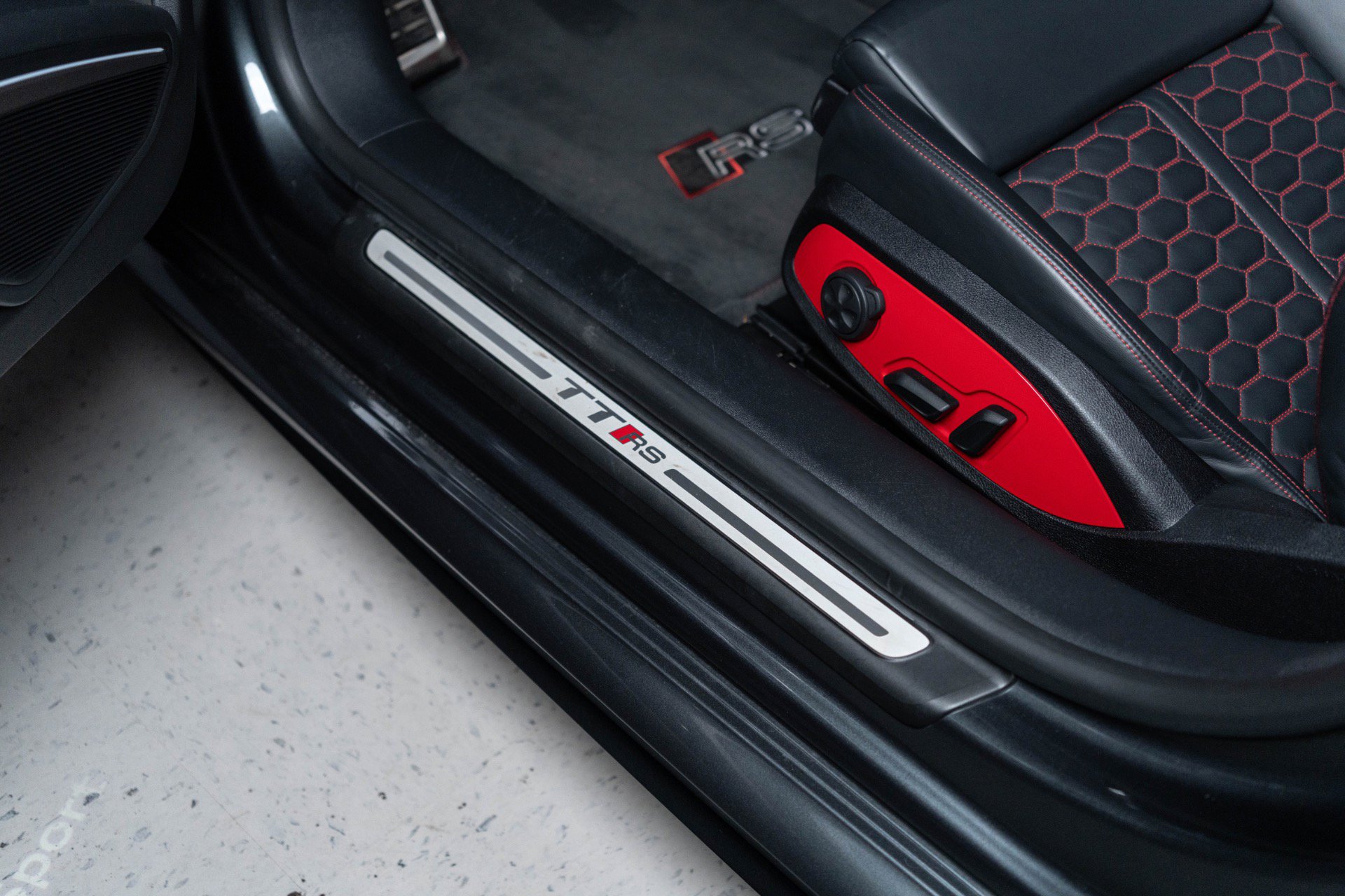 Used 2019 Audi TT RS AWD/4WD image 41