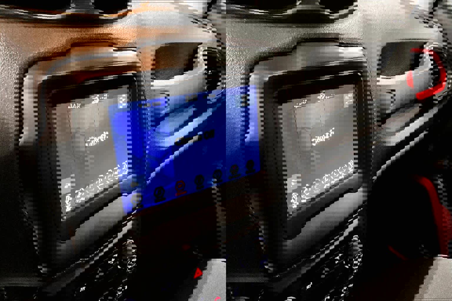 Used 2020 Jeep Renegade Trailhawk image 27