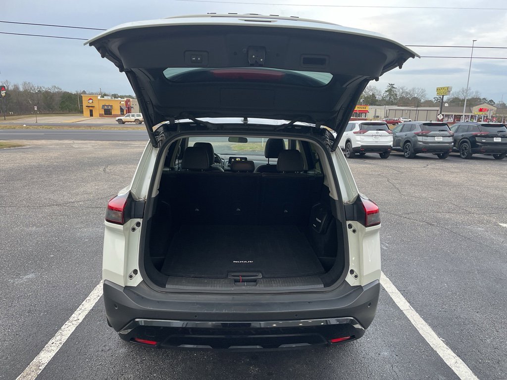 Certified 2023 Nissan Rogue SV w/ SV Premium B Package image 22