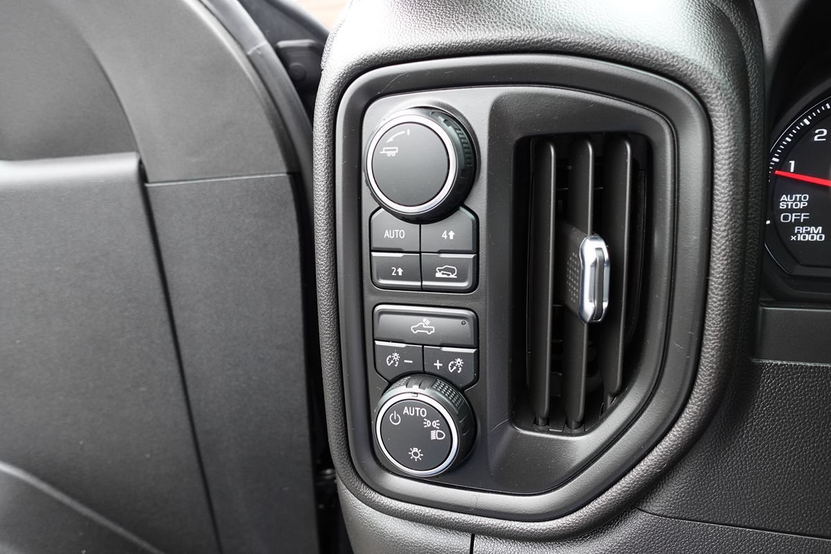 Used 2024 Chevrolet Silverado 1500 Custom AWD/4WD image 52