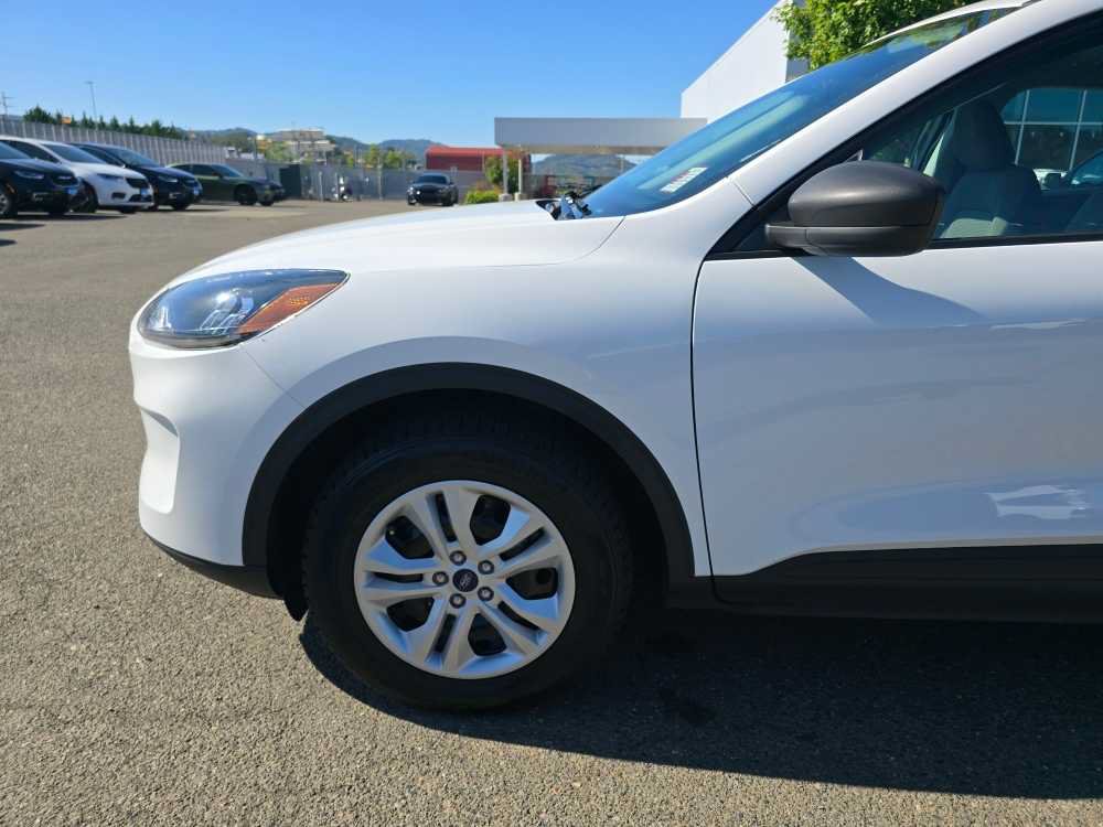 Used 2022 Ford Escape S AWD/4WD image 18