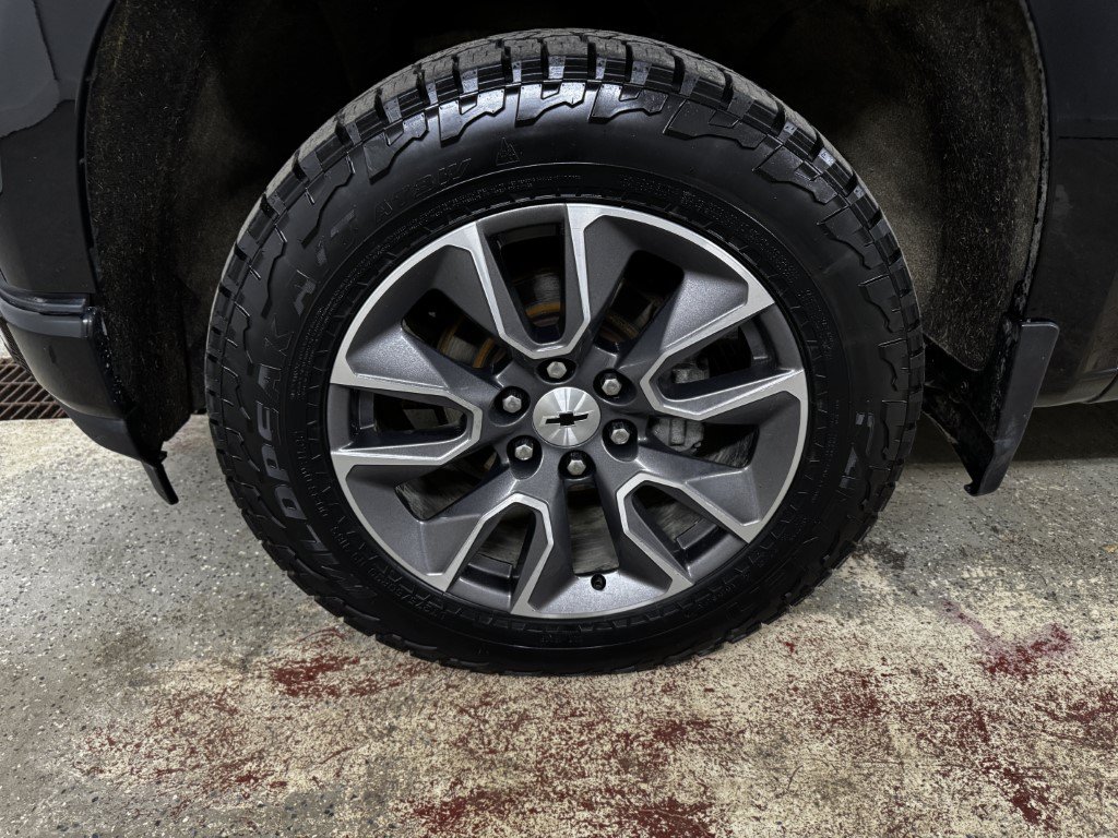 Used 2019 Chevrolet Silverado 1500 RST w/ All-Star Edition AWD/4WD image 17