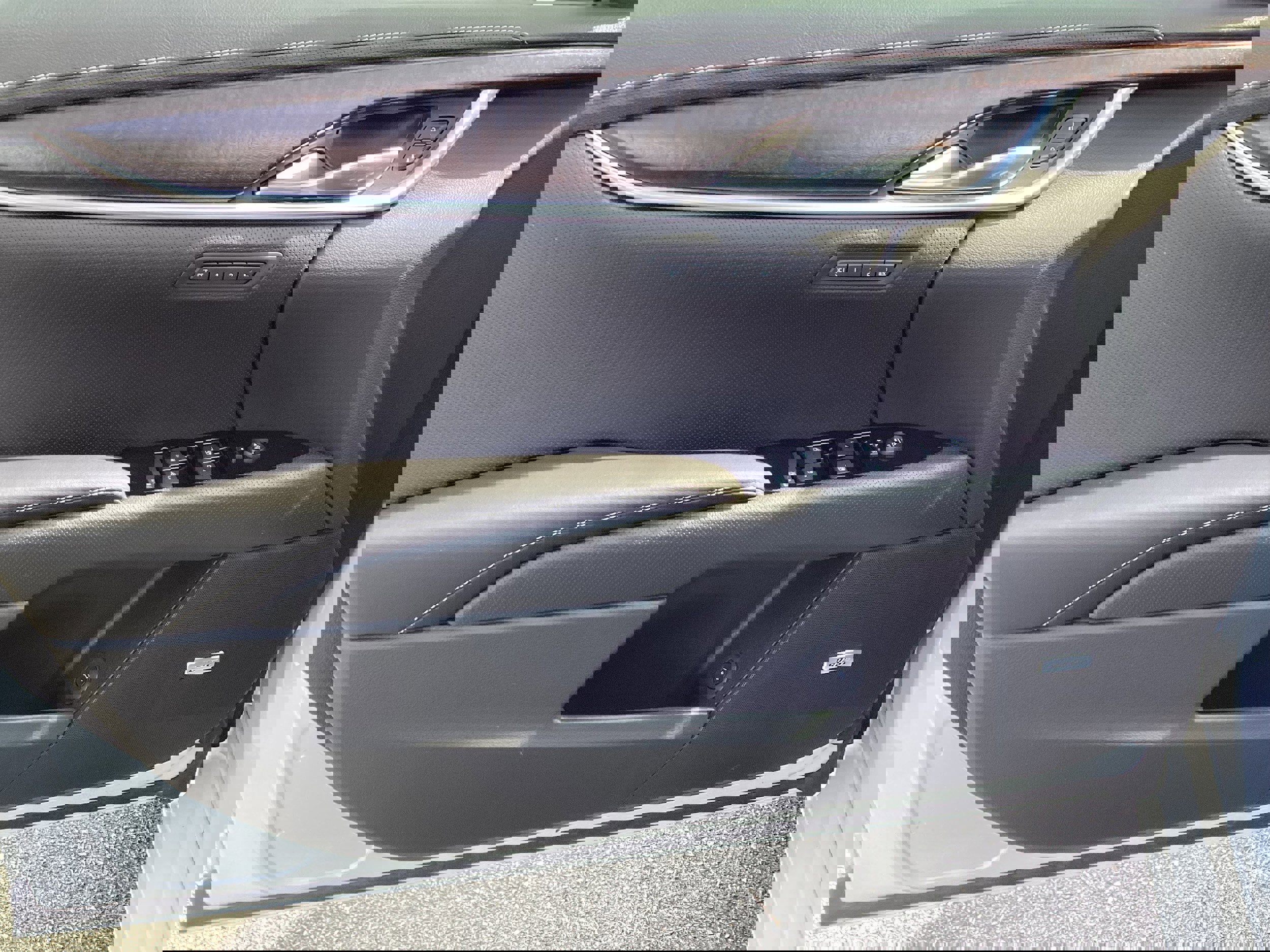 Used 2019 Cadillac XTS Premium Luxury AWD/4WD image 14