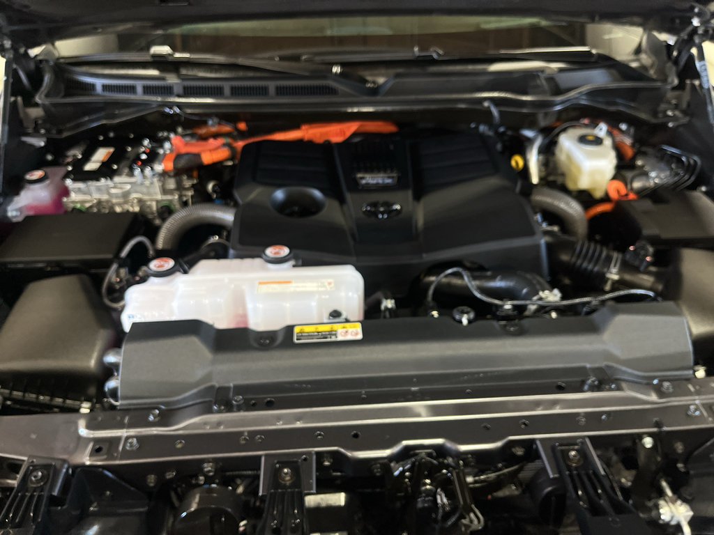 Used 2026 Toyota Tundra Platinum AWD/4WD image 25