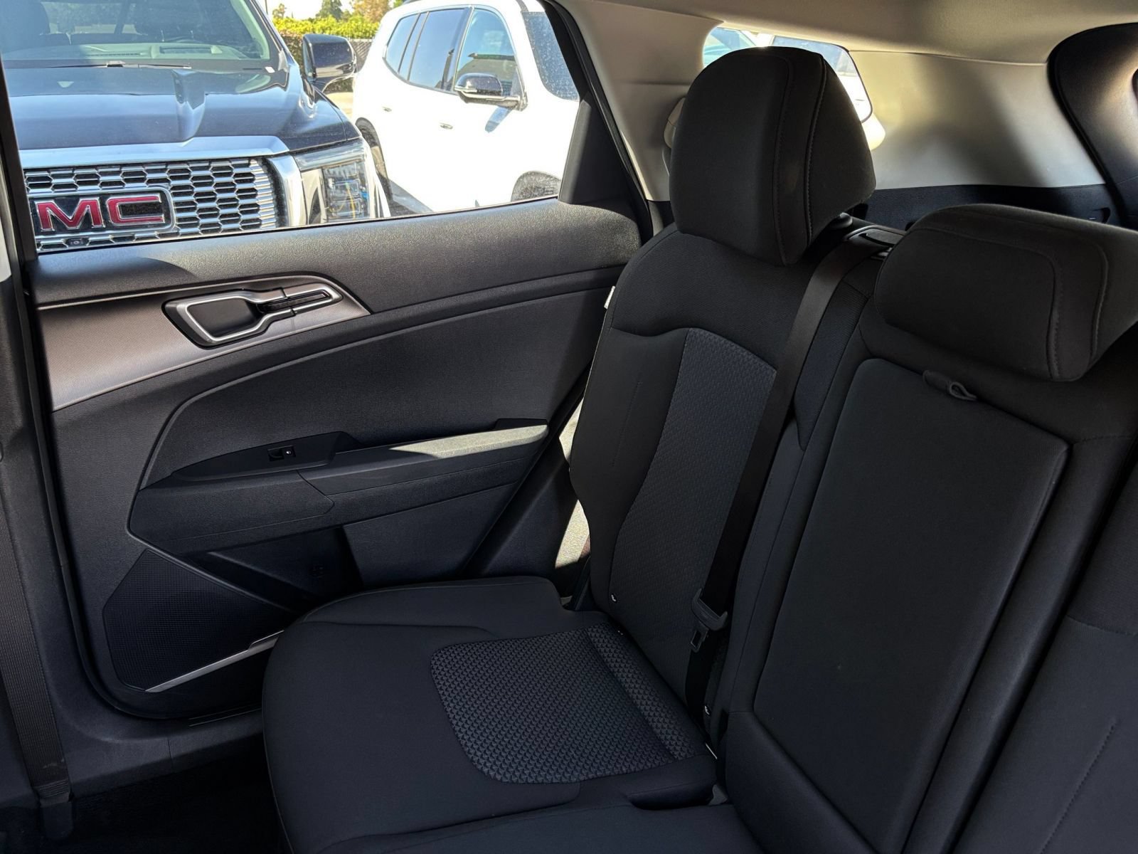 Used 2026 Kia Sportage LX FWD image 38