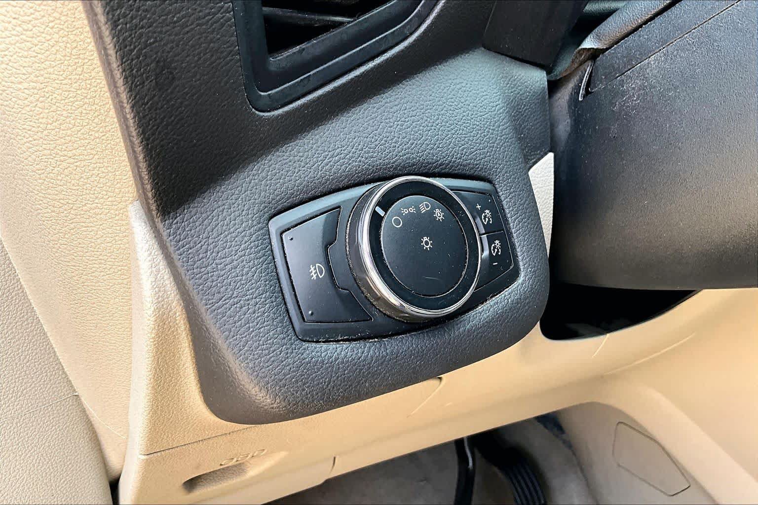 Used 2014 Ford Escape SE FWD image 30