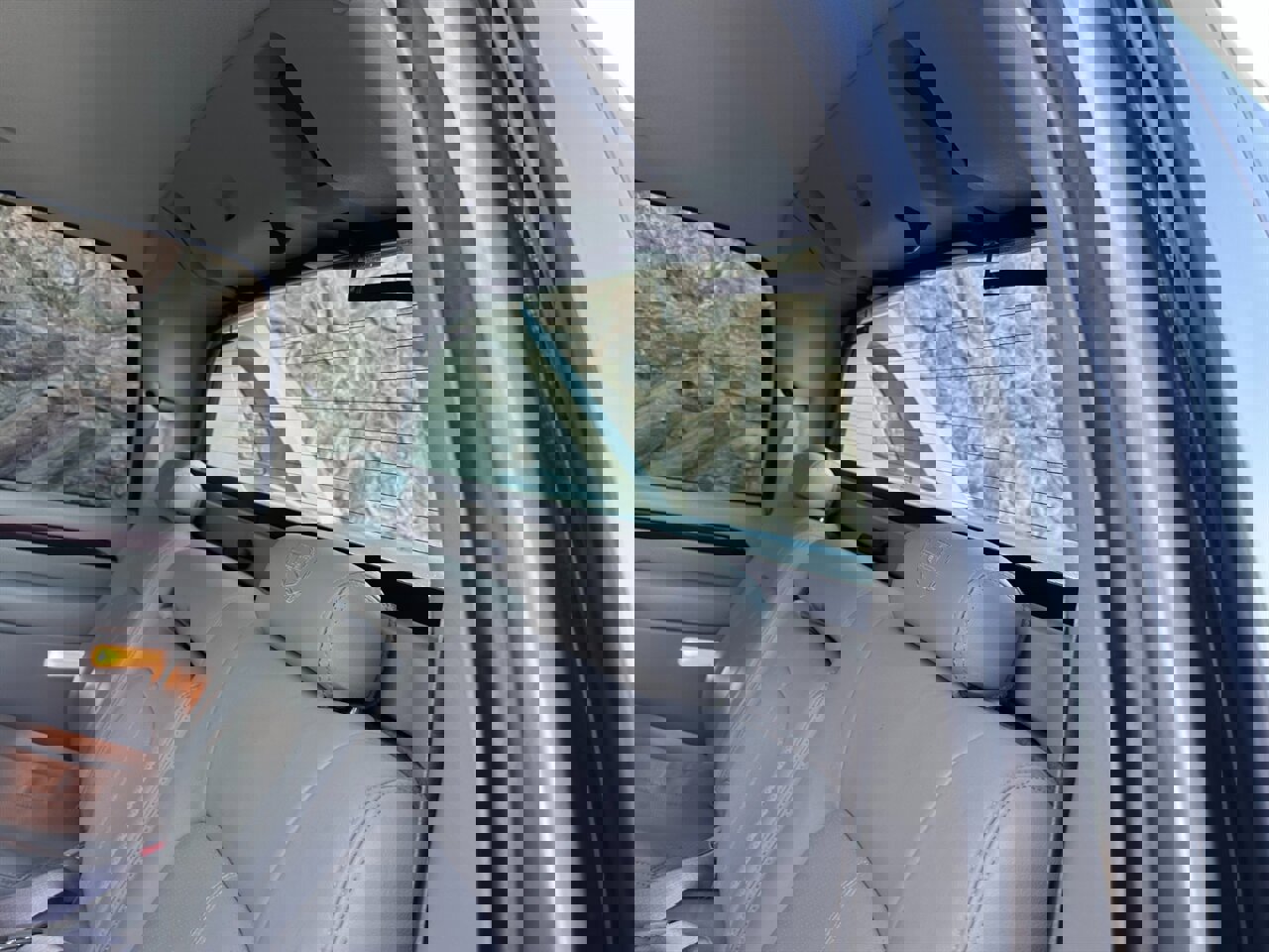 Used 2002 Cadillac Escalade EXT image 34