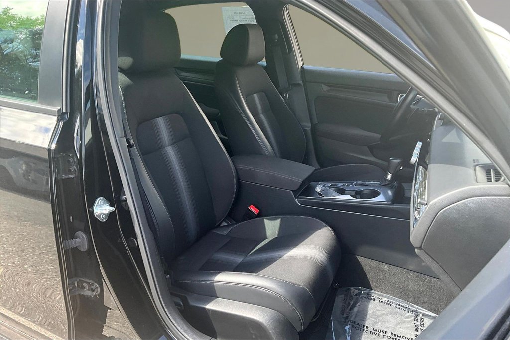 Used 2025 Honda Civic Sport image 26