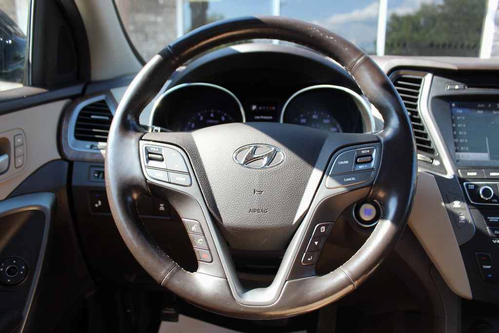 Used 2018 Hyundai Santa Fe Sport w/ Cargo Package AWD/4WD image 17