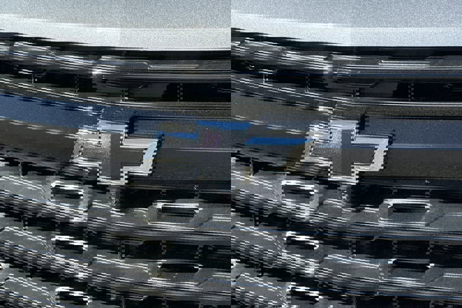 Used 2026 Chevrolet Traverse LT w/ Midnight/Sport Edition image 13