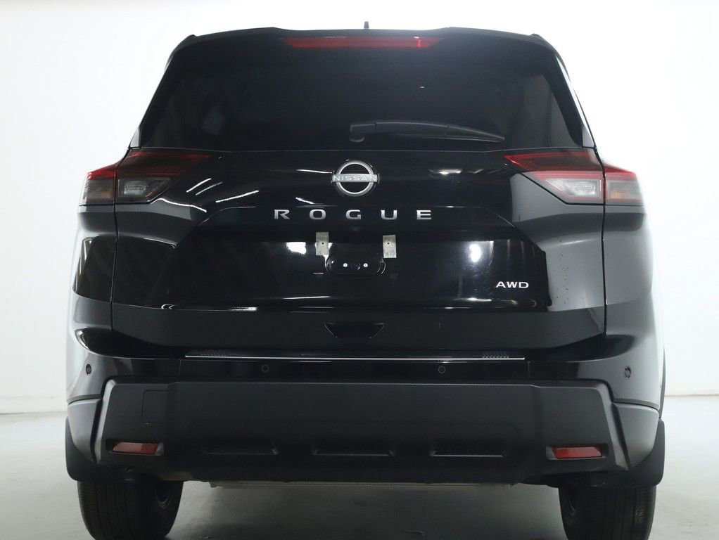 Certified 2026 Nissan Rogue SV image 43