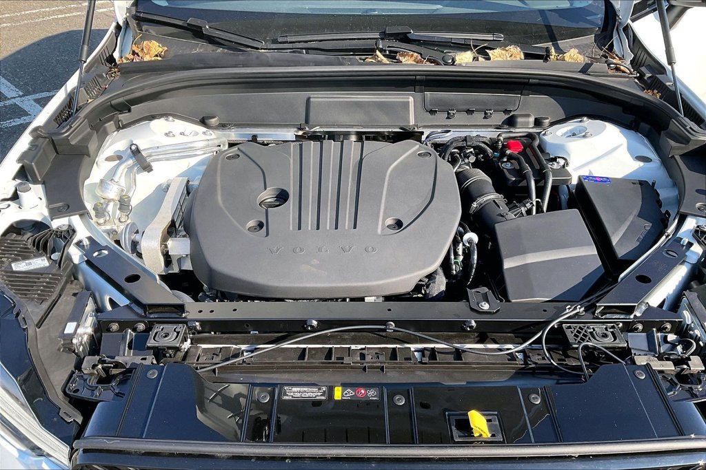 New 2027 Volvo XC60 B5 Core AWD/4WD image 12