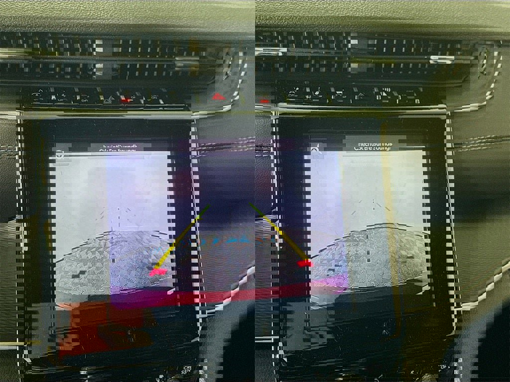 New 2025 Jeep Grand Cherokee L Altitude image 8