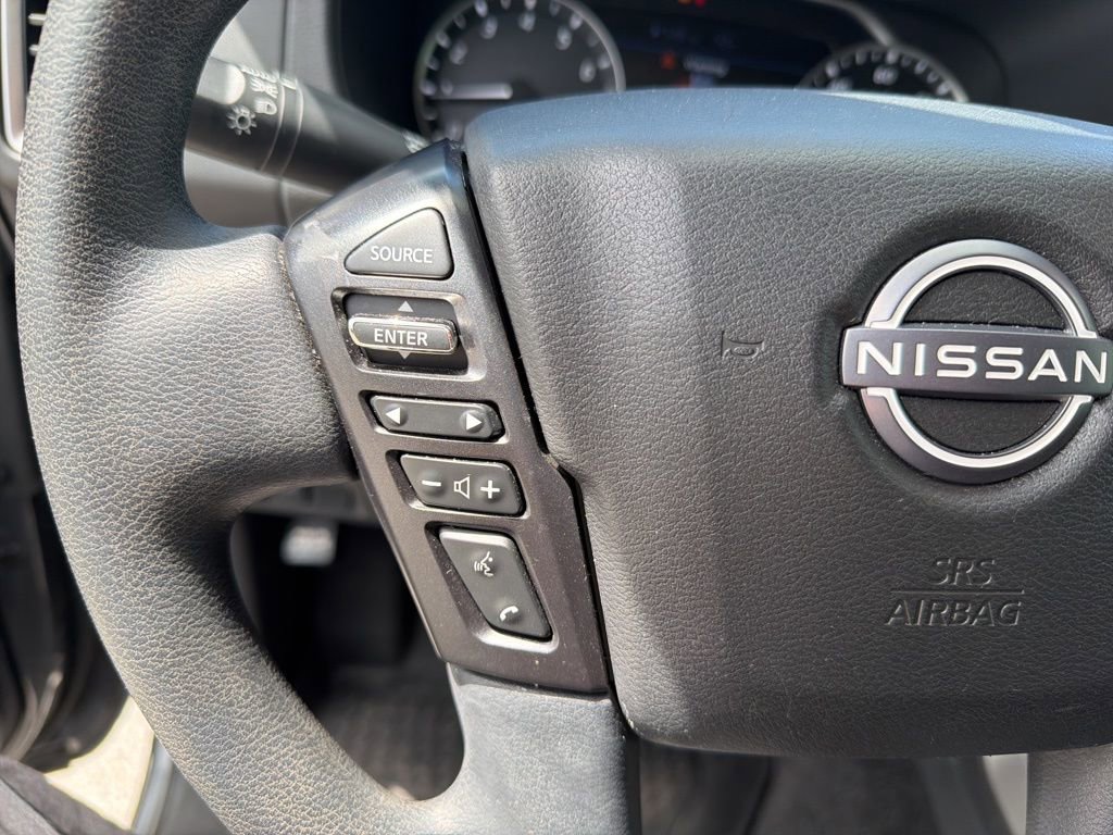 Used 2022 Nissan Frontier SV image 20