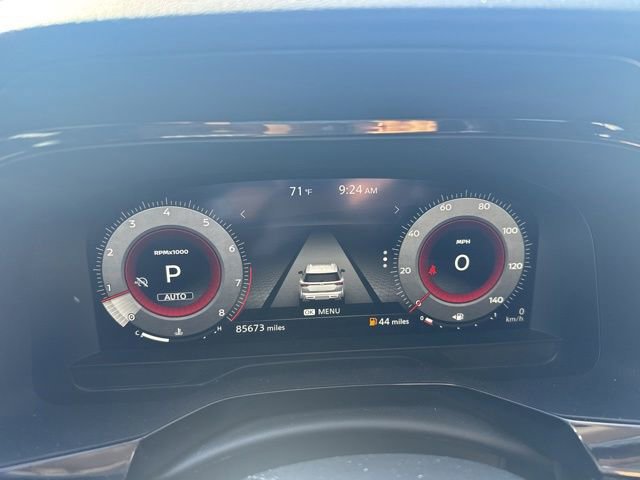 Used 2022 Nissan Pathfinder Platinum w/ Cargo Package AWD/4WD image 18