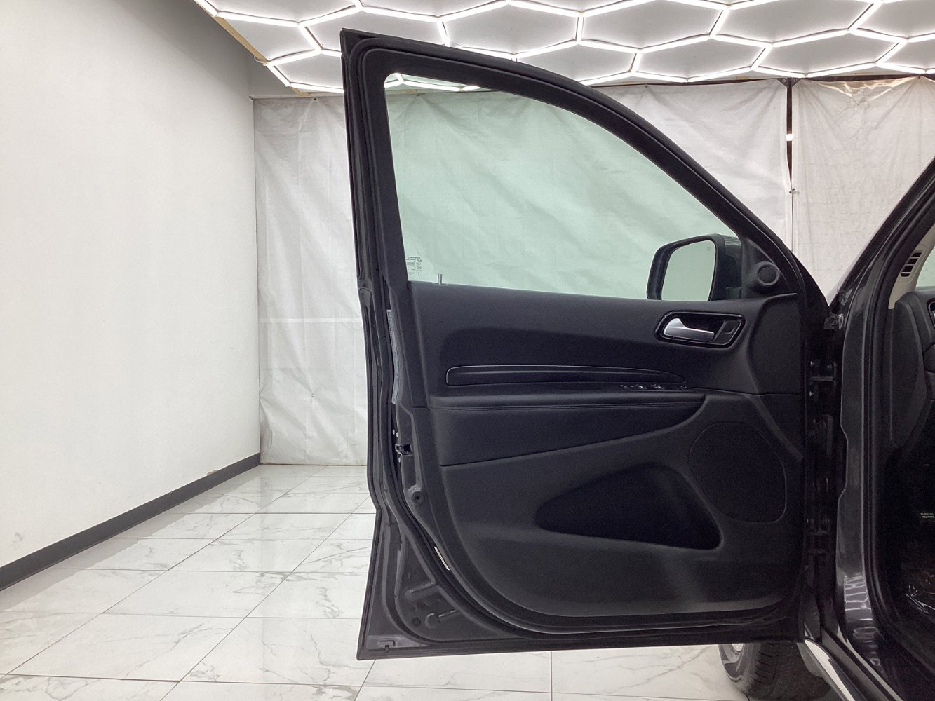Used 2021 Dodge Durango SXT w/ 3rd Row Seating Group AWD/4WD image 18