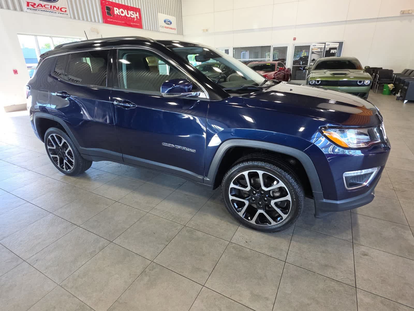 Used 2018 Jeep Compass Limited w/ Safe & Security Group AWD/4WD image 4