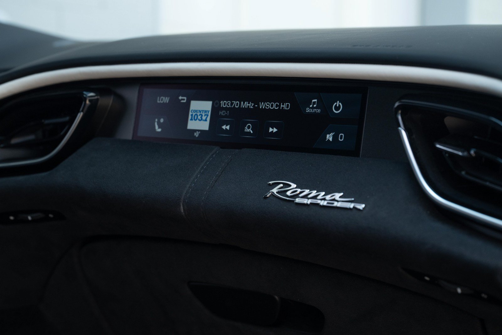 Used 2024 Ferrari Roma Spider RWD image 64