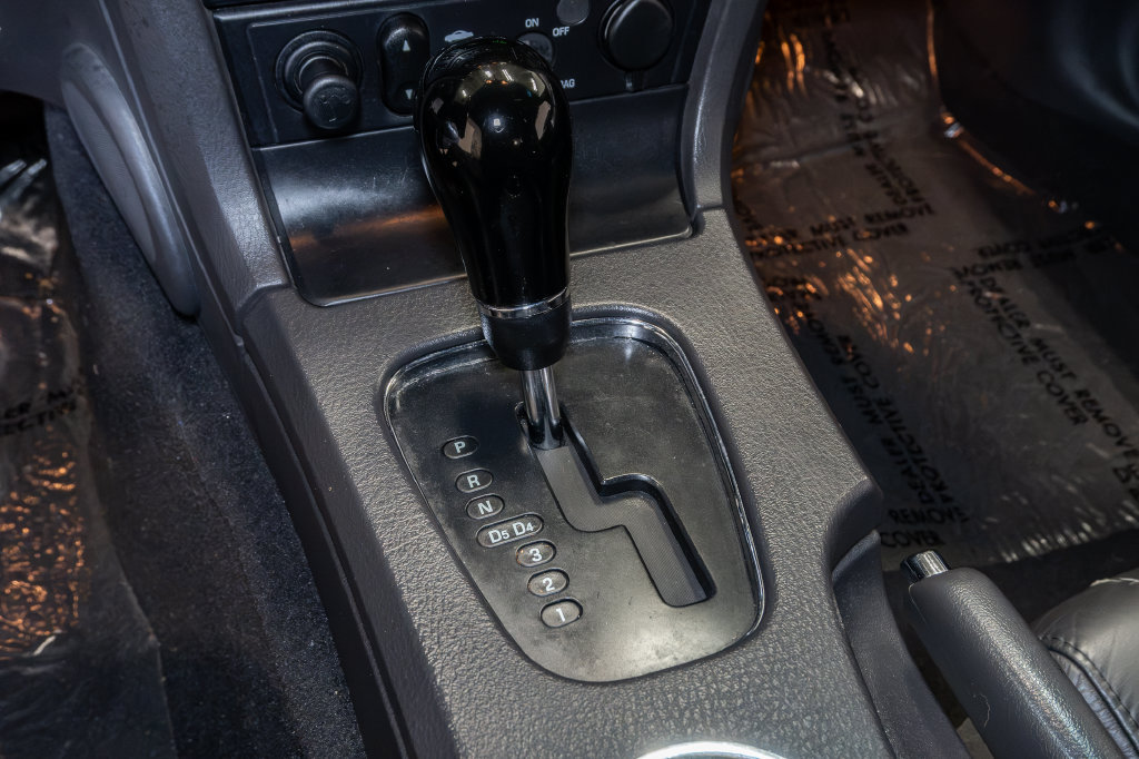 Used 2002 Ford Thunderbird RWD image 19
