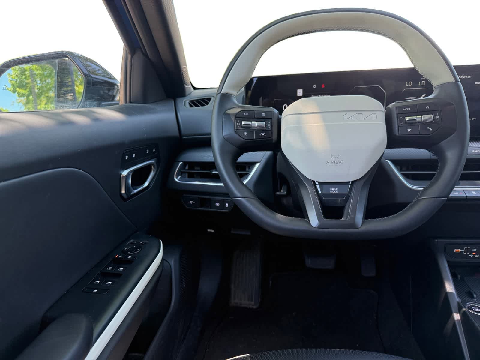 Used 2025 Kia K4 GT-Line w/ GT-Line Premium Package FWD image 21