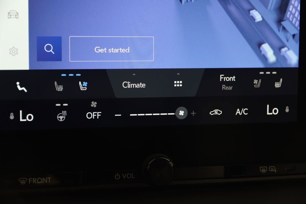 Used 2023 Lexus RX 350 Premium w/ Accessory Package AWD/4WD image 33