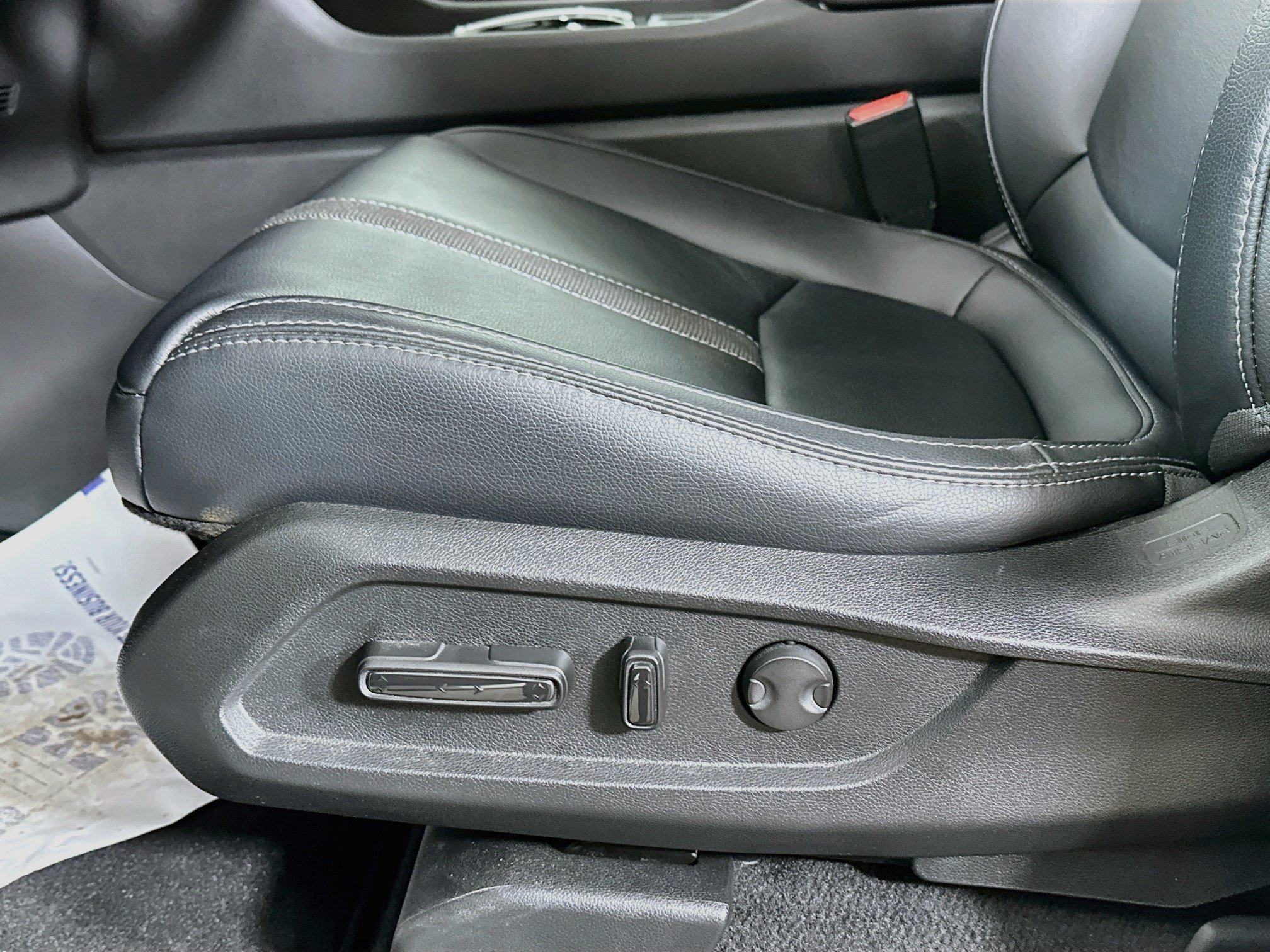 Used 2025 Honda Pilot EX-L image 18