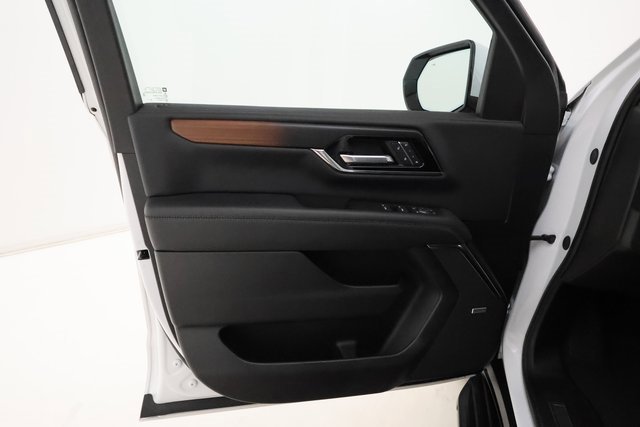 Certified 2025 GMC Yukon Denali image 8