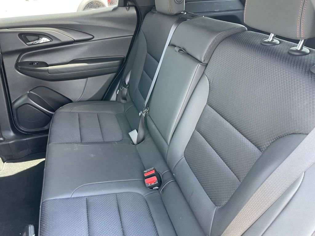 Used 2023 Chevrolet TrailBlazer RS w/ Convenience Package image 7